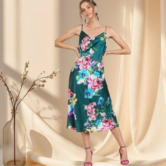 Emerald Green Floral Satin Midi Slip Dress - Picture 5 of 7